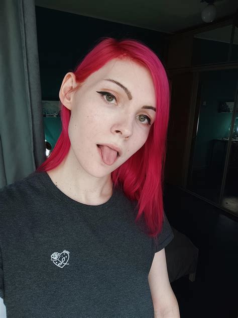 olxredfox|Olx red fox Porn Videos .